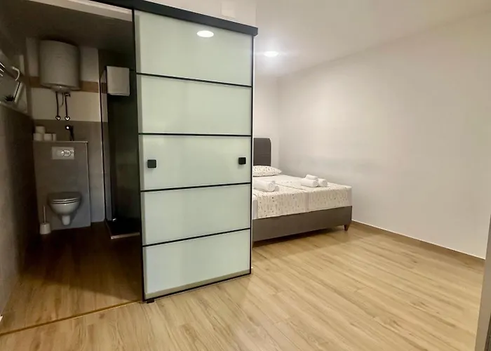 First Row Lägenhet *