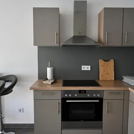 Apartman First Row Komarna