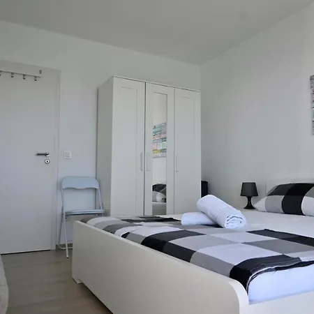 Apartmán First Row *