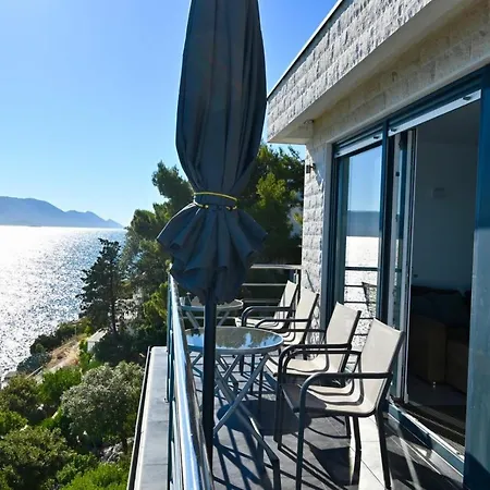 First Row Apartment Komarna