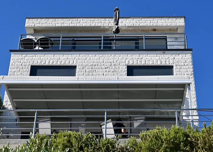 Lejlighed First Row *